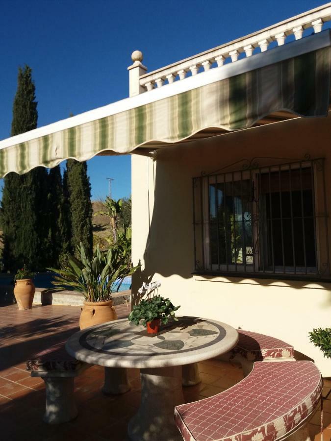 Villa De La Rosa Málaga Eksteriør billede
