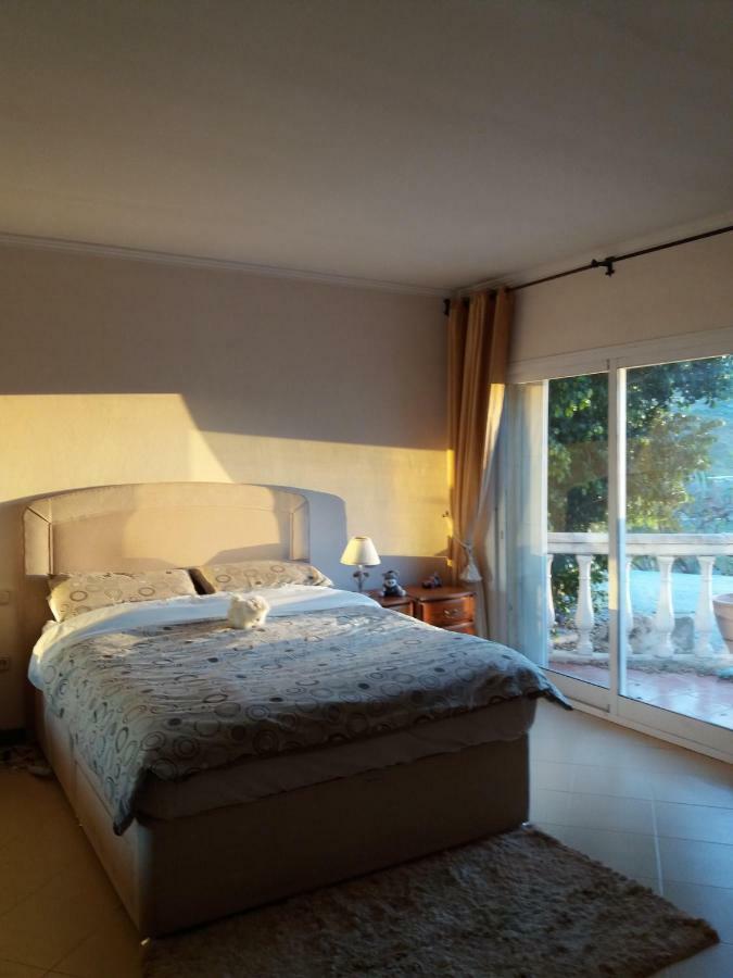 Villa De La Rosa Málaga Eksteriør billede